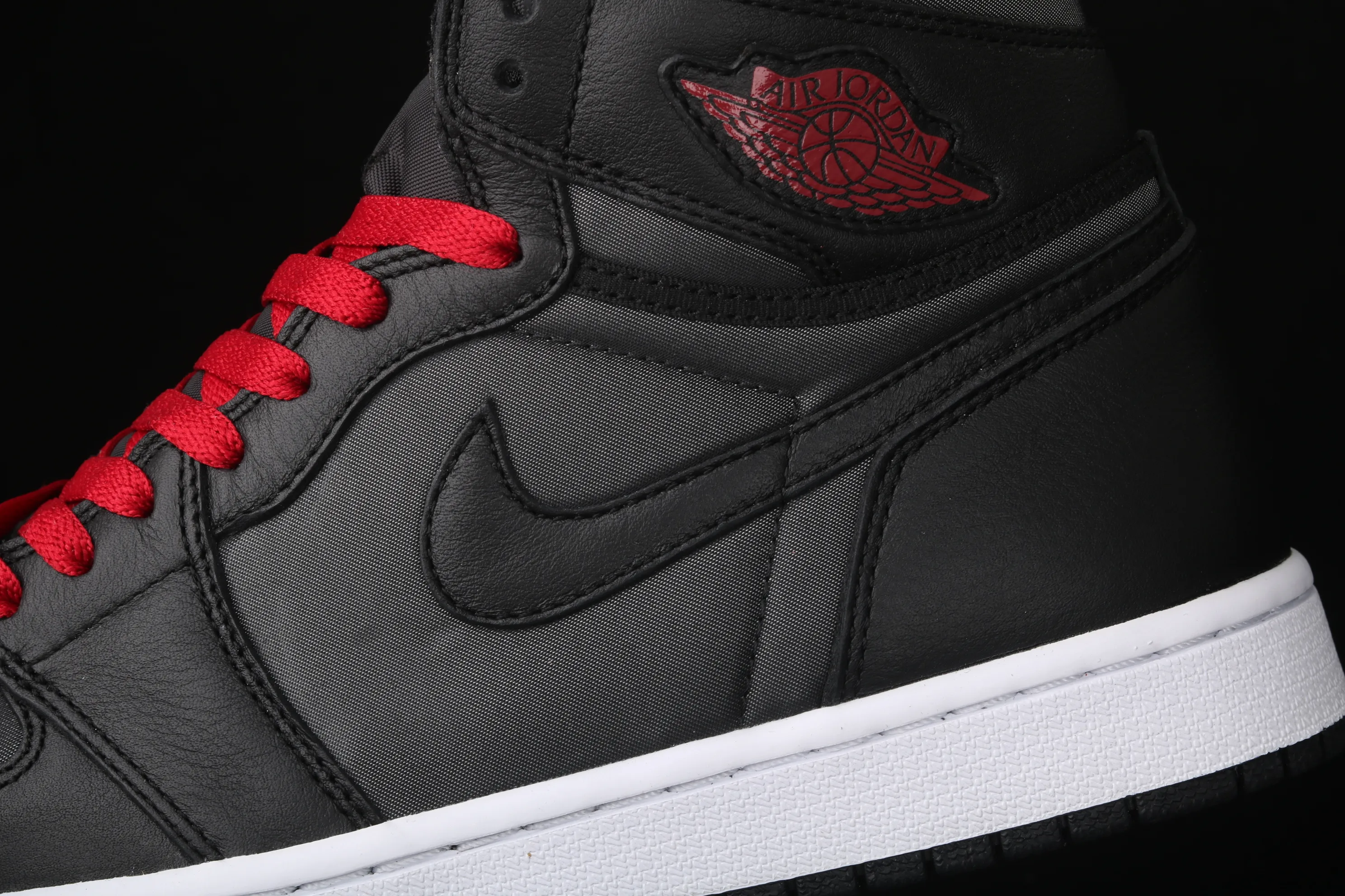 All categories Air Jordan Jordan series basketball shoes Air Jordan 1 High Air Jordan 1 High OG "Black Satin" AJ1 Joe 1 black gray red silk 555088-060